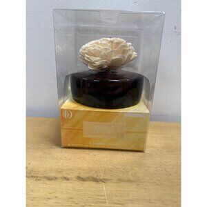 Luxury Vanilla Orchid Diffuser With Ceramic Vessel & Flower